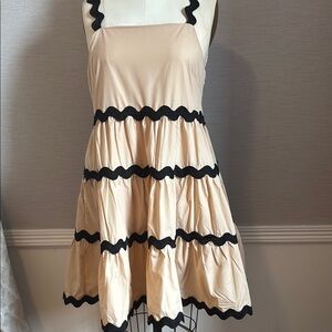 Entro Cream and Black Mini Dress